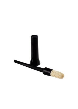 Hoof oil brush with storage cap
